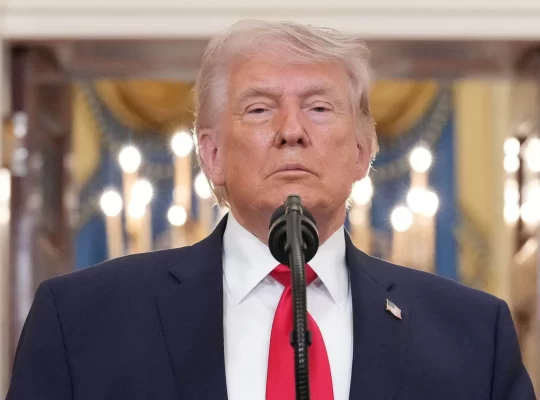 Trump'tan dini mesaj: Yine 'İsa' görseli paylaştı