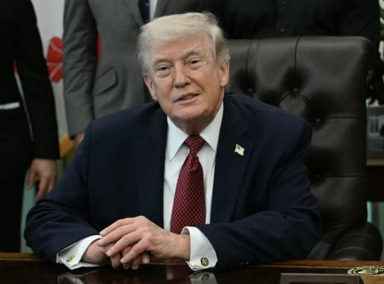 Trump'tan İran'a İslamabad mesajı: Ya anlaşma ya yıkım