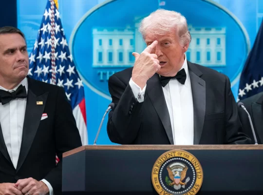 Washington'da panik: Trump saldırı girişimi anlarını anlattı