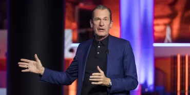 Axel Springer CEO'su gazetecileri tehdit etti