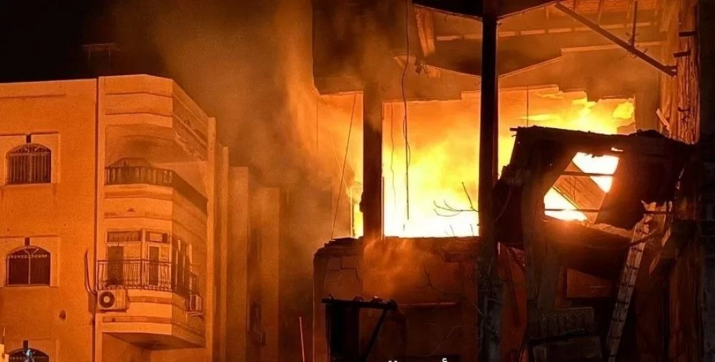 İsrail Gazze'de sivil yerleşimleri havaya uçurdu