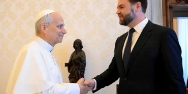 J.D. Vance'den Papa'nın yapay zeka uyarısına övgü