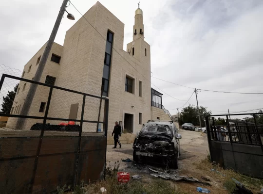 Kudüs alev topu: İsrail Nakba yıl dönümünde Mescid-i Aksa'yı hedef aldı