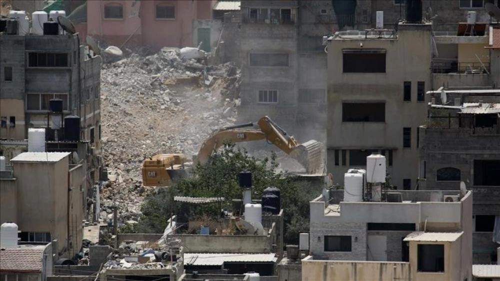Kudüslü baba evini kendi elleriyle yıkmak zorunda kaldı