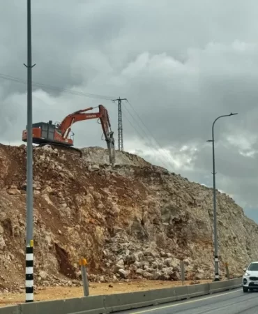 Kudüs'te 50 ticari işletmeye yıkım tehdidi