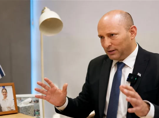Bennett'ten Netanyahu'ya ağır itham: "Ulusal intihara sürükleniyoruz"