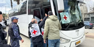 Cezaevlerinde mutlak tecrit: İsrail, Kızılhaç’ı yasaklıyor