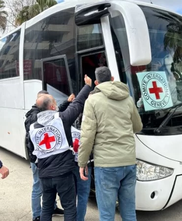 Cezaevlerinde mutlak tecrit: İsrail, Kızılhaç’ı yasaklıyor