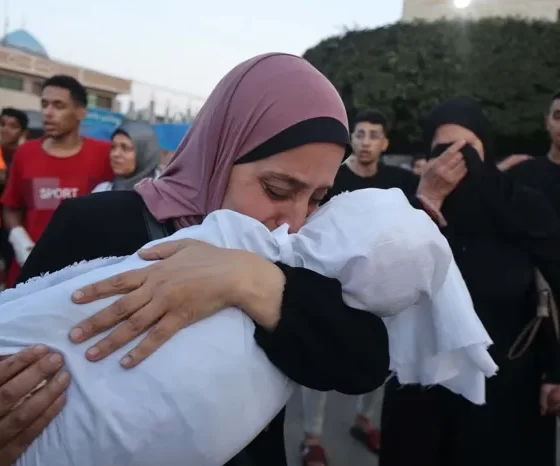 Gazze'de ateşkes ihlalleri: Aralarında çocuk ve kadın da var