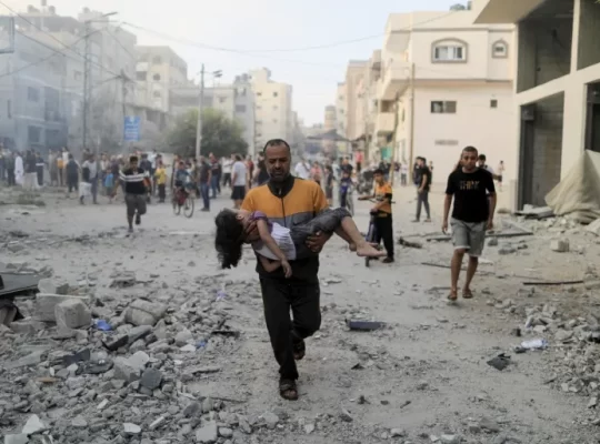 Gazze’de durmayan saldırılar: 2 ölü, 15 yaralı