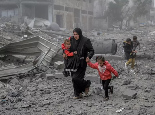 Gazze'de kâğıt üstünde ateşkes: 1045 sivil katledildi