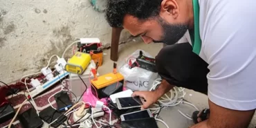 Gazze'de teknoloji ambargosu: Telefon tamiri fiyatı telefonu geçti!