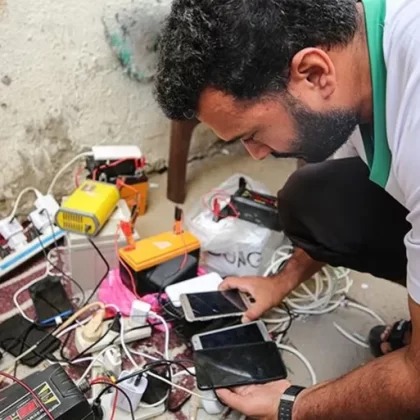Gazze'de teknoloji ambargosu: Telefon tamiri fiyatı telefonu geçti!