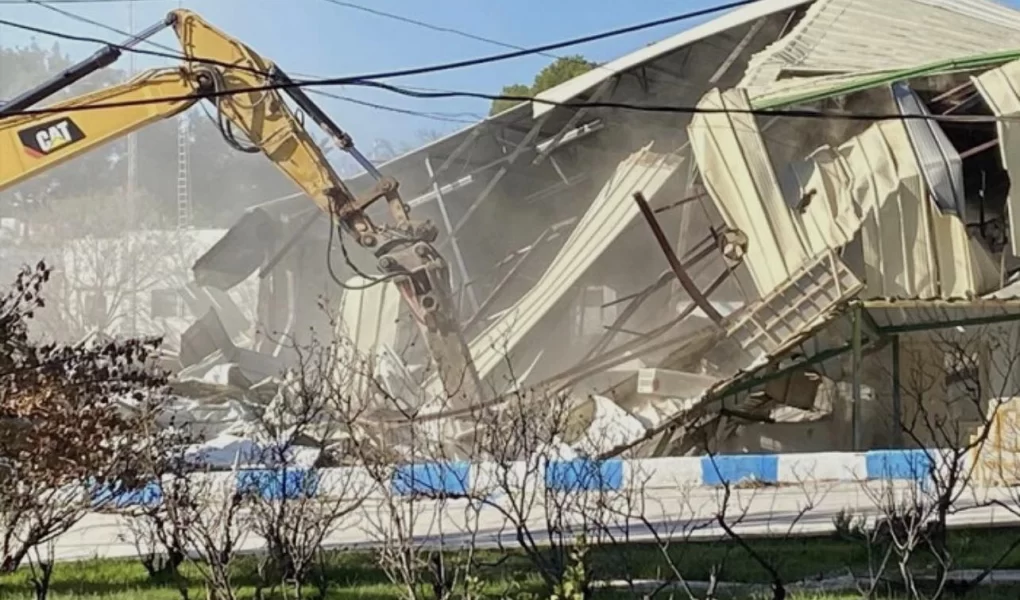 İsrail her şeyi tam olan o evi yıktı: Sivil halka orantısız güç!
