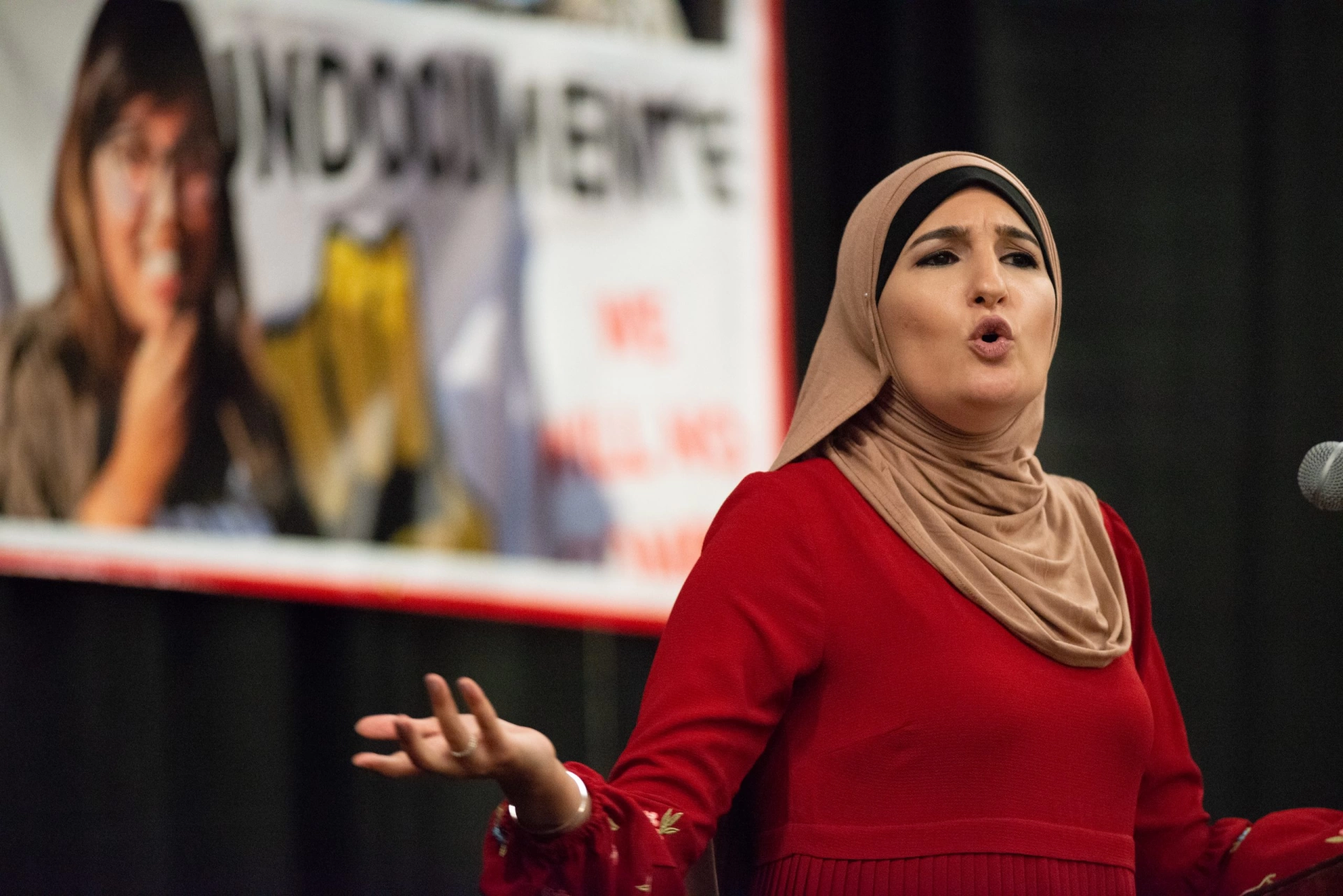 İsrail'den Şok Karar: Linda Sarsour'a Giriş Yasağı!