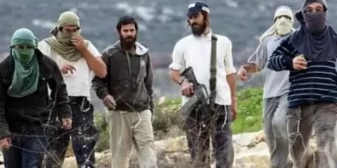 Kudüs'te baskın: Yerleşimciler Bedevi köyünü hedef aldı