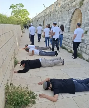 Mescid-i Aksa’da yeni provokasyon: 123 yerleşimci bastı