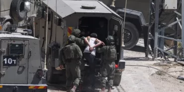 Ramallah’ta gece baskını: İsrail güçleri 3 genci tutukladı