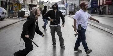 Ramallah’ta gerilim: Yerleşimciler Filistinli evlerini bastı