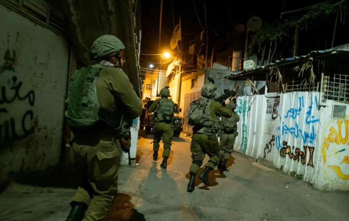 bati-seriada-sicak-gece-israil-baskinlarinda-6-yarali