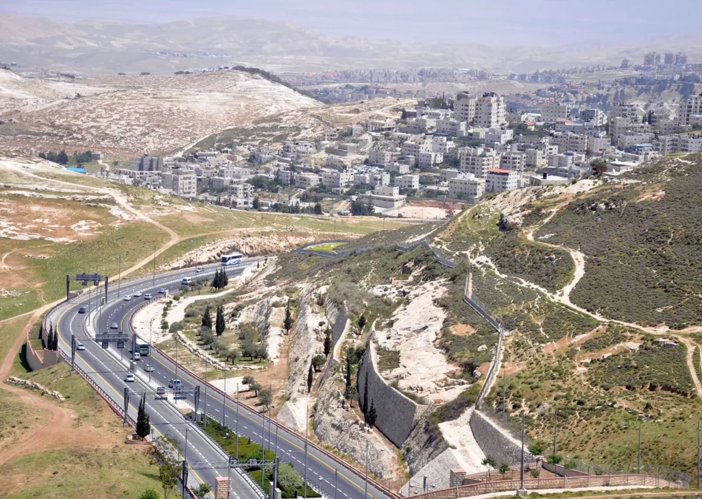 Batı Şeria'da yeni yerleşimlere 1 milyar şekellik yol