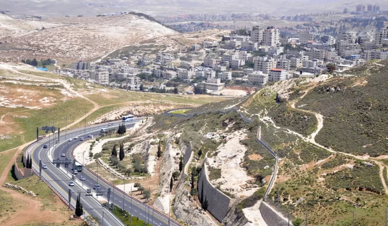 Batı Şeria'da yeni yerleşimlere 1 milyar şekellik yol