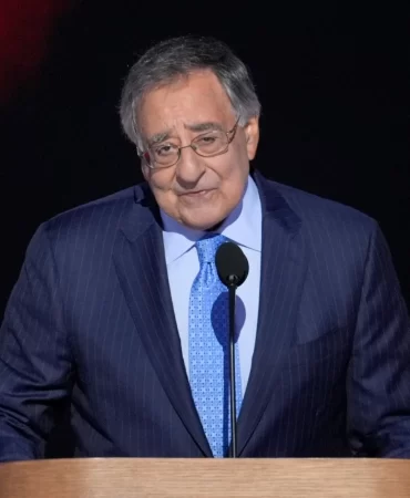Eski ABD Savunma Bakanı Panetta: İran savaşı büyük bataklık