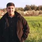Gazze'de sivil araca hava saldırısı: Bir genç hayatını kaybetti