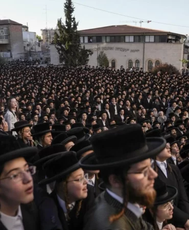 Koalisyon pazarlığı: Haredi öğrencilere askerlikten "dokunulmazlık"