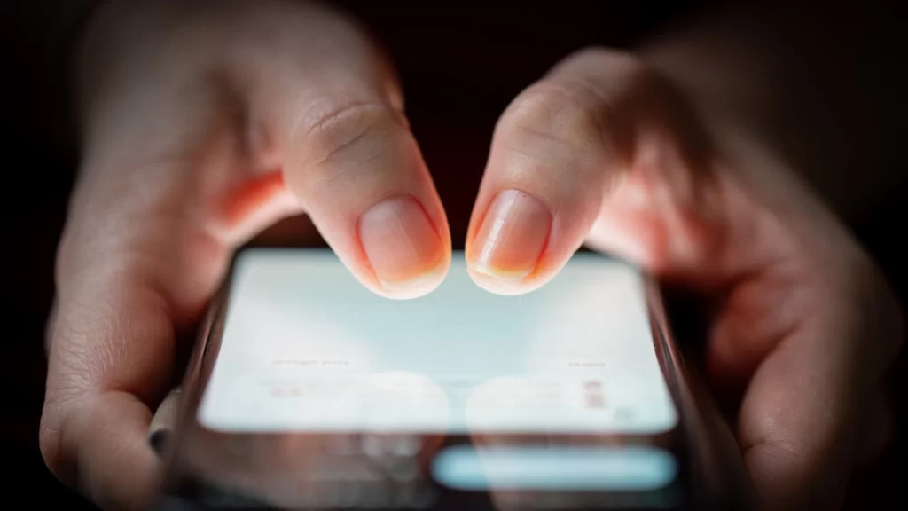 Lübnan'da gizemli SMS alarmı: Barış görüşmesi adı altında veri avı