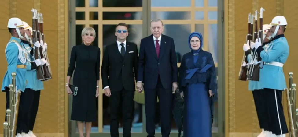 NATO zirvesinde Macron'a şok: Emine Erdoğan elini öptürmedi!