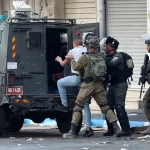 Ramallah'ta baskın: İsrail güçleri Kuber beldesinde bir genci gözaltına aldı