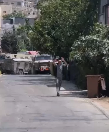 Batı Şeria'da evler kışlaya dönüştürülüyor: Aileler rehin, odalar sorgu merkezi