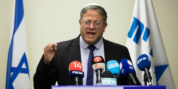 Ben-Gvir’den Filistinli kadın tutuklulara hücre baskını