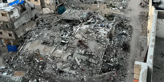 Çimentoya alternatif: Gazze’de enkazdan iki katlı bina yapıldı