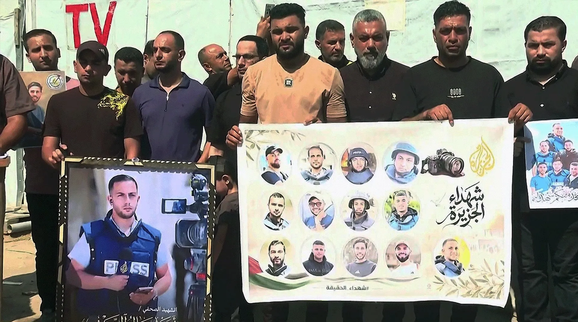 Gazze'de öldürülen gazeteci Enes eş-Şerif 1 yıl sonra anıldı