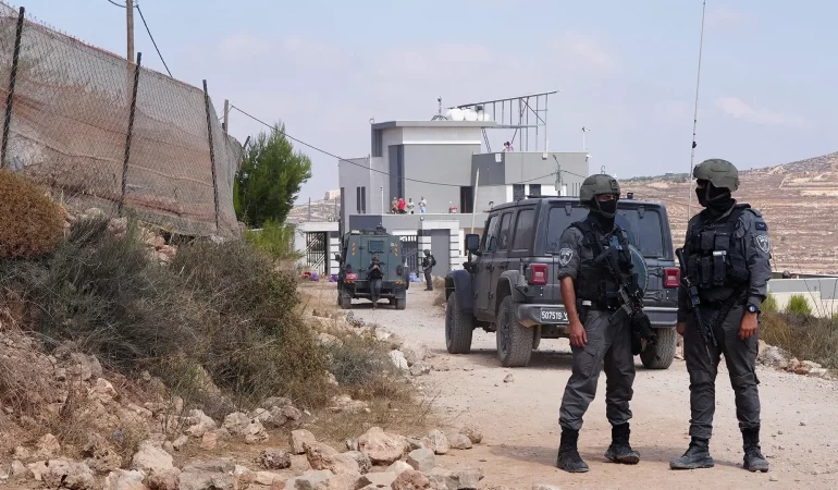 Nablus'ta zorunlu göç baskısı: 3 aileye abluka kıskacı