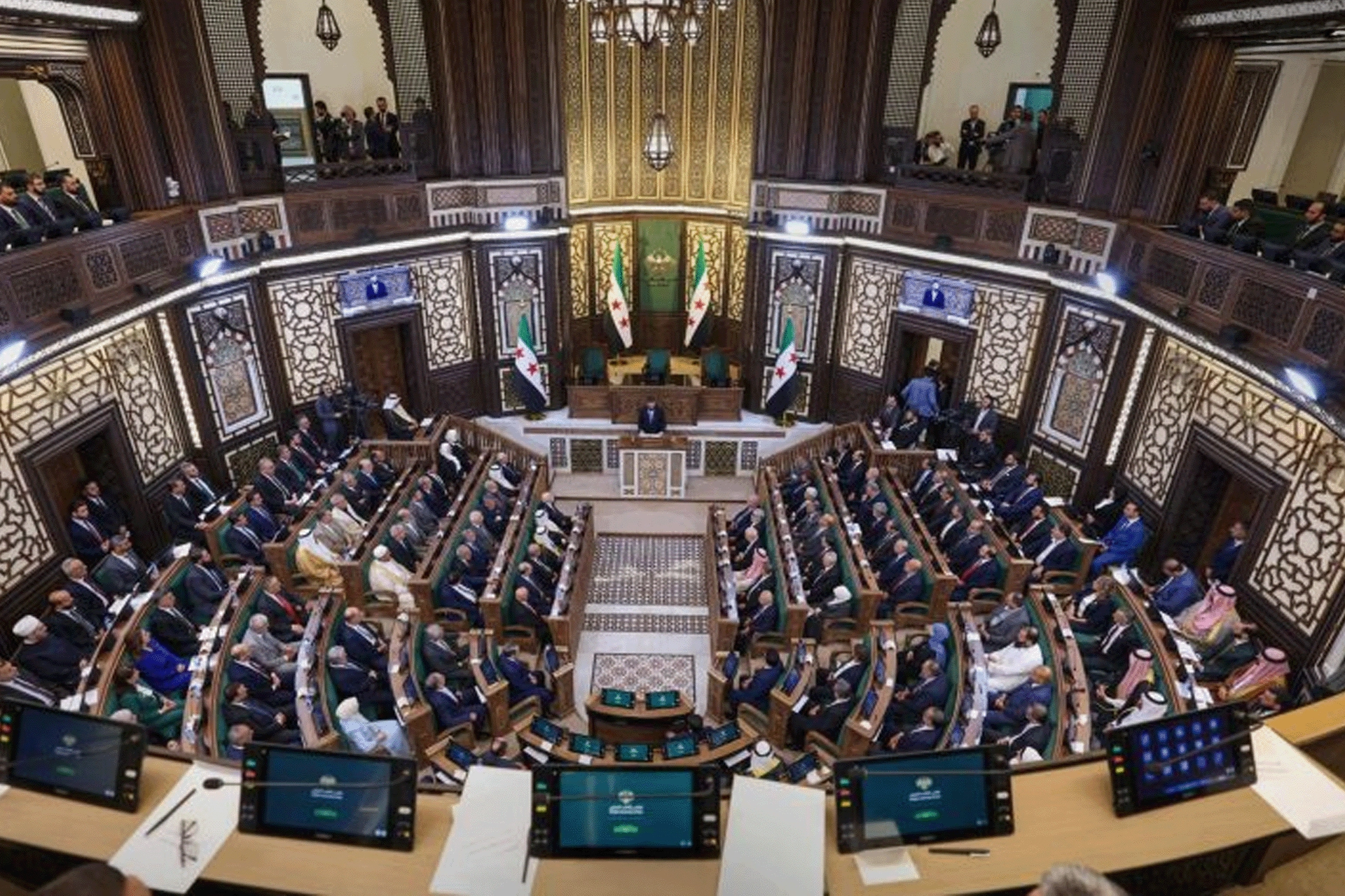 Suriye Halk Meclisi 231 maddeden oluşan yeni iç tüzüğünü onayladı